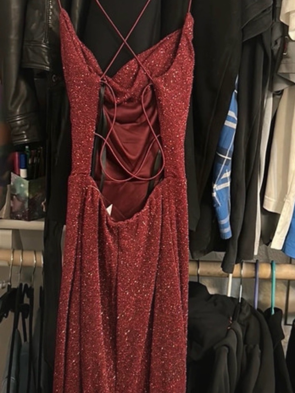 B Darlin Cowl neck open back glitter dress sz 1/2 NWT - Picture 4 of 5